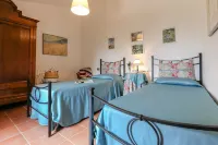 Country house with pool and panoramic view, ideal for families with children