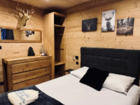 Sublime Views-Upper Chalet-180m2 Aux Angles -16Pers on 3300m2-Near the Center