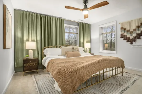 Luxe Design, Hot Tub, Sauna, Sleeps 14, Pets OK