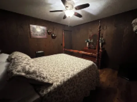 Newly renovated 2 bedroom cabin near Cave Run Lake & Red River Gorge