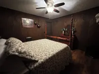 Newly renovated 2 bedroom cabin near Cave Run Lake & Red River Gorge