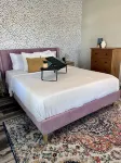 Chillin Time is a cozy pet friendly home 6 miles from Mammoth cave!