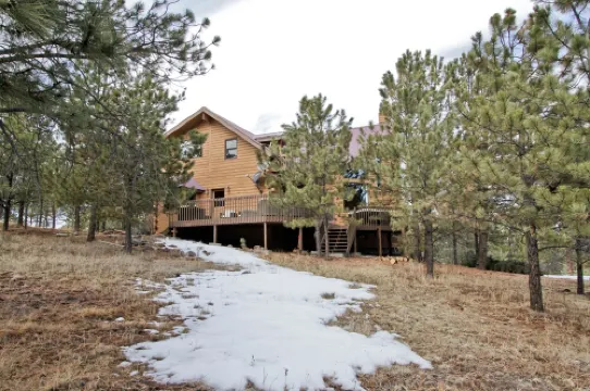 2 Mountain Cabins on 40 acres