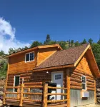 8 miles to Mount Rushmore - Sleeps 2 to 6
