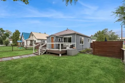 Kalispell Townhouse with Saltwater Hot Tub Các khách sạn gần Legends Stadium