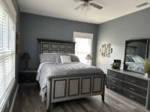 The Nauti Farmhouse - 1 Mile to Moors Resort w Dock/Golf Cart/Pontoon Rental