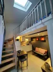 Petit Loft Avec Terrasse Arborée au Lilas