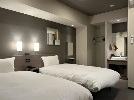 호텔 루트 인 교토 마이즈루 -Nishi Maizuru Ekimae-