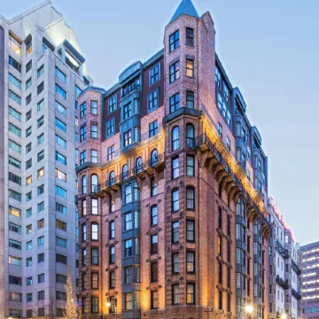 Courtyard Boston Copley Square Отели рядом с достопримечательностью «Бостонский Марафон»