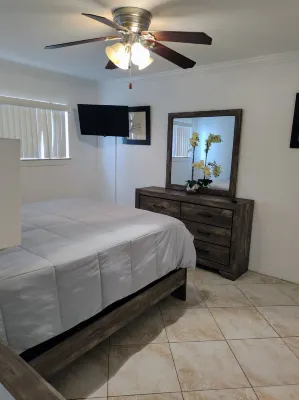 Amazing 1B/1B Waterview, main level Apt. AS3