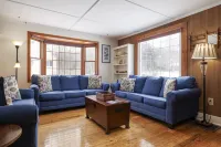 In-Town Glen Mary Cottage