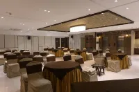 Hotel Varshish Inn - 2-Star