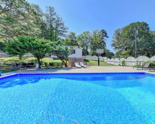 King St Retreat- Pvt Pool, Bball, Ping Pong, Pets OK Hotels in Suwanee