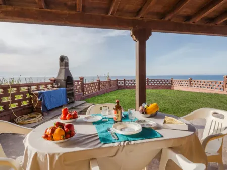 Seafront apartment with stunning Asinara views Отели в г. Lu Bagnu