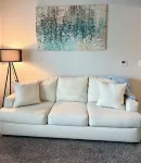 NEW! Cozy 1 bedroom apartment in Downtown Indianapolis w/ Free Parking