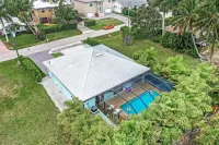 ISLAND LIFESTYLE FAMILY VACATION HOME (BRAND NEW) Hotels near Endless Summer Adventures