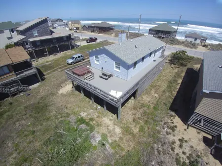 Sunrise to Sunset - Steps From the Ocean! Hot Tub!