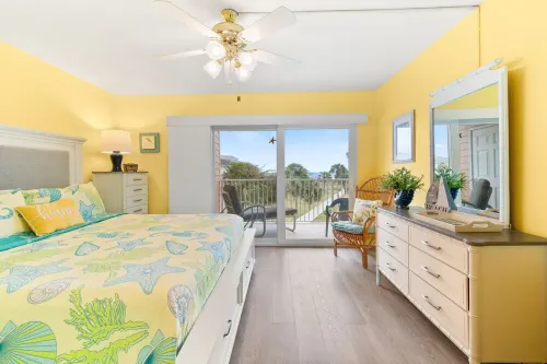 Direct Ocean View! 2 bed/2 bath beach retreat
