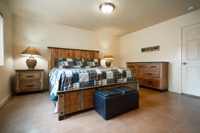 Gorgeous Moab Condo with a Huge Garage