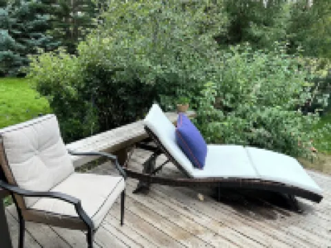 12 minutes to Grand Teton National Park. Pet Friendly.