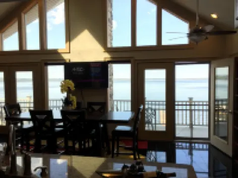 Saratoga Lake Waterfront with Dock, Near Racetrack & Downtown Saratoga! Hotels in Malta