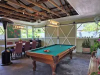 Pu'uwai Place in the heart of Volcano Village