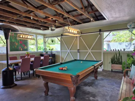 Pu'uwai Place in the heart of Volcano Village