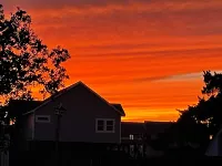 Great Rate/Pet Friendly/Panoramic view of the sound, walk to the beach.