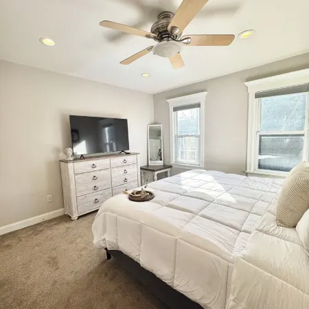 Downtown Extended Stay ~ Try Purple Mattress Brand - Middlesex County