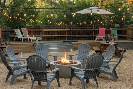 Huge Secluded Yard•Hot Tub•Game Room• 5-15 Min to Du, DTC, DT Отели рядом с достопримечательностью «Packy Romans Park»