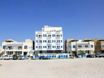 فيلات شاطئ صلالة بيتش بي آند بي Hotels near لؤلؤة الجزيرة - السعادة
