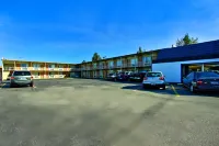 Budget Inn Boise - parking