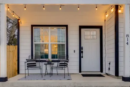 Near BBQ & F1, Self-Check in, Fast WiFi, Dishwasher