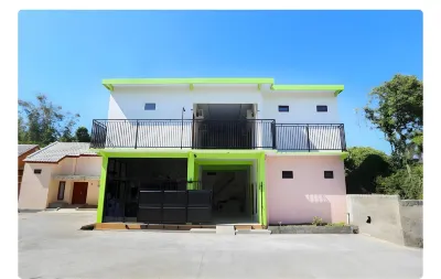 Zidney Guesthouse Syariah Hôtels à : Sidomukti
