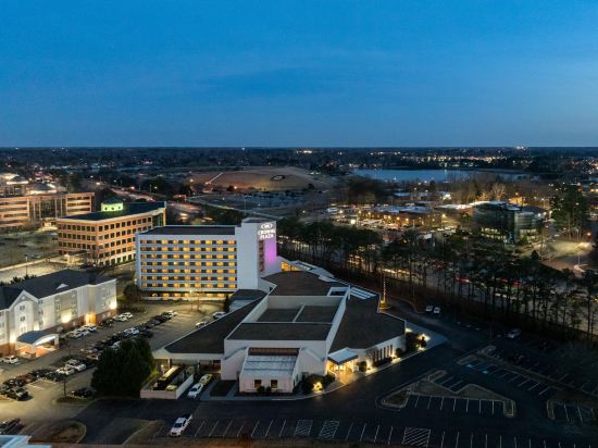 Crowne Plaza VIRGINIA BEACH TOWN CENTER by IHG