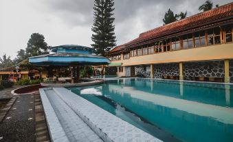 RedDoorz Plus at Neo Asri Hotel Megamendung Puncak Bogor