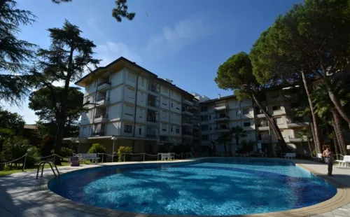 Relaxing stay in a flat with terrace and pool - Pool
