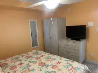 Retro Ocean Front, Private Deck, Pool, Elevator, Linens