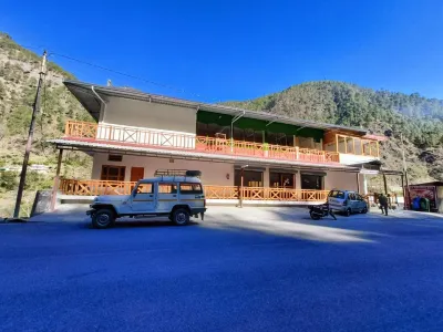 Shri Vikram Resort 아쥰 싱 뱀부 너어서리 주변 호텔