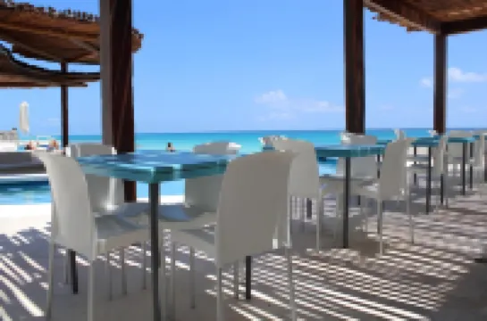 Cyan Cancun Resort & Spa