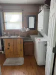 CWR Cottage - A cozy cottage in a quiet country setting