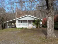 Cute Cottage, Pet and Family Friendly, Reduced Rates for  Longer Term Rentals