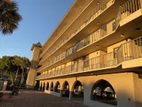 PLEASE READ DESCRIPTION! Vanderbilt Beach area with Bay views from Lanai.