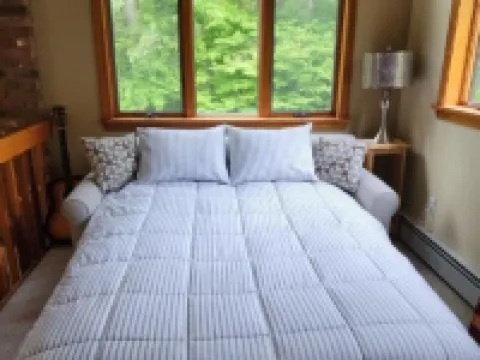 Unique Private 4 Acre Retreat-  Beaches, Mystic, Wineries, Casino and Waterpark! ノース・ストーニントンのホテル
