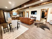 Charming 2BR Bunkhouse in the heart of the Texas Hill Country!