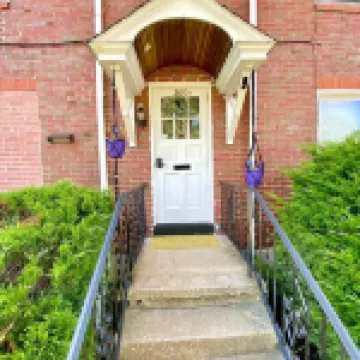 Peaceful 2BR w/ Zen Room