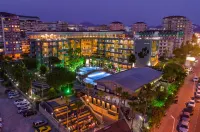 Senza Grand Santana Hotel