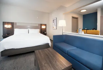 Holiday Inn Express & Suites Indianapolis - East Hotels near Finish Line