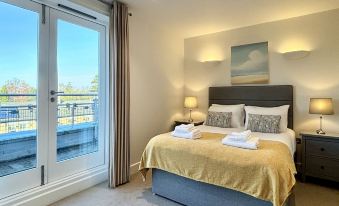 Your Space Apartments - the Hamilton's
