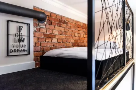 Home Far from Home Отели рядом с достопримечательностью «Ягеллонский университет»